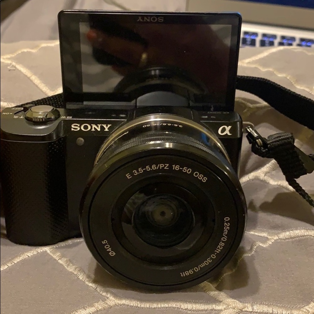 Sony A5000 Camera